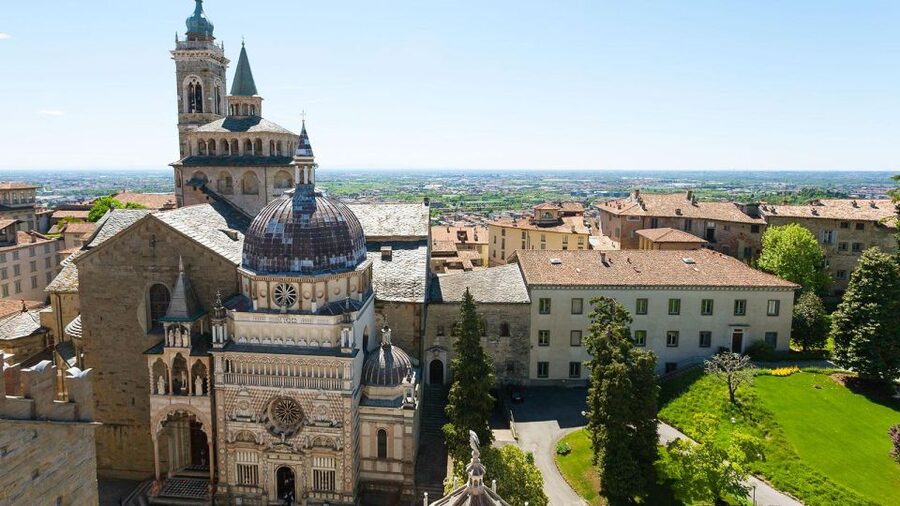Bergamo Audioguide - TravelMate app for your smartphone - A flexible way to see Bergamo without a group