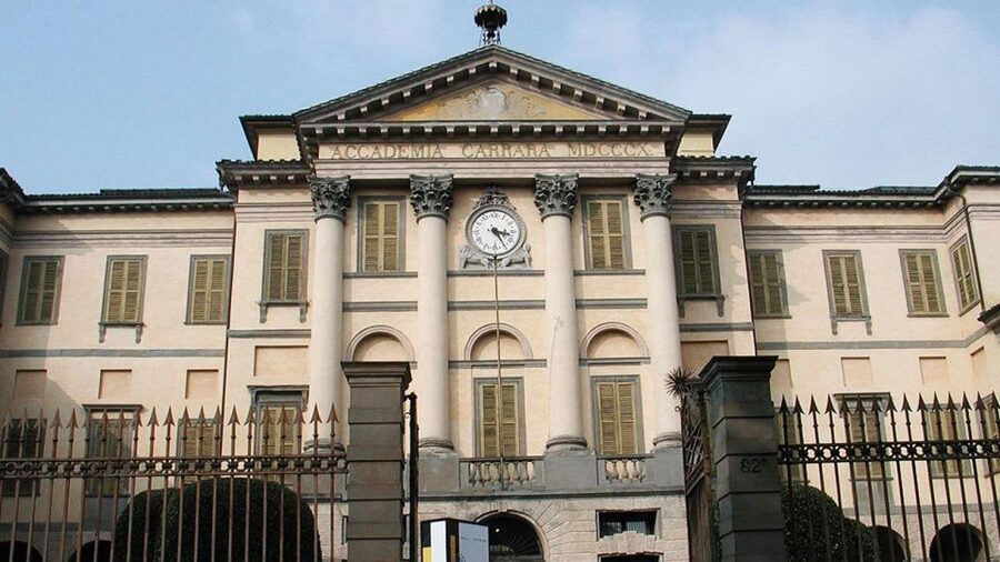 Bergamo Audioguide - TravelMate app for your smartphone - Piazza Vecchia and the Sentierone
