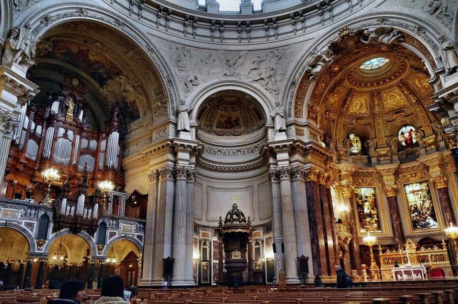 Berlin Cathedral Ticket & Audio Tour with a City Walk - The Reichstag and its glass dome