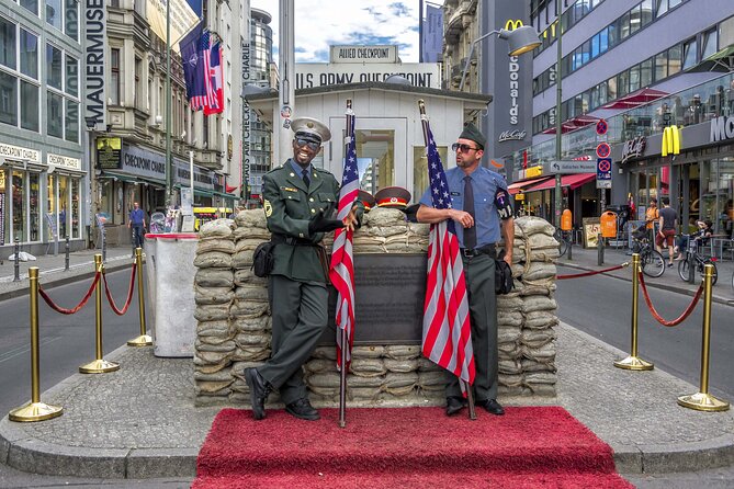 Berlin Walking Tour with Audioguide on Your Smartphone - Checkpoint Charlie and the Cold War city