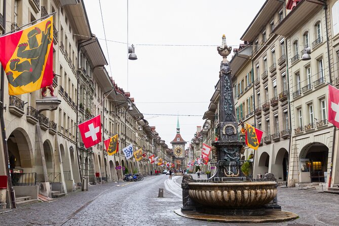 Bern Scavenger Hunt and Highlights Self Guided Audio Tour - Nydegg Church and the Route Toward the River