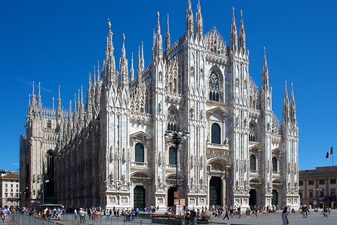 Best of Milan audio tour: From the gorgeous Duomo to Castello Sforzesco - Piazza dei Mercanti and Piazza Cordusio