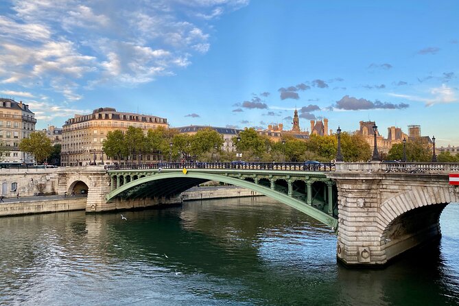 BEST OF PARIS : 3 smartphone audioguided tours - Three Paris walks for the price of a coffee