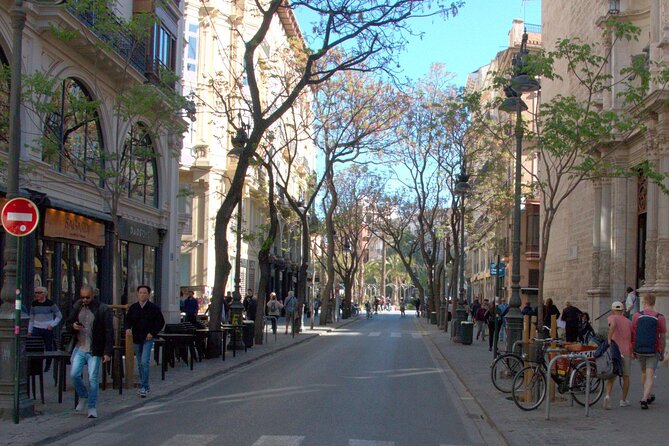 Between Two Gates: A Self-Guided Audio Tour in Valencia - Archaeology at Galería del Tossal and La Almoina