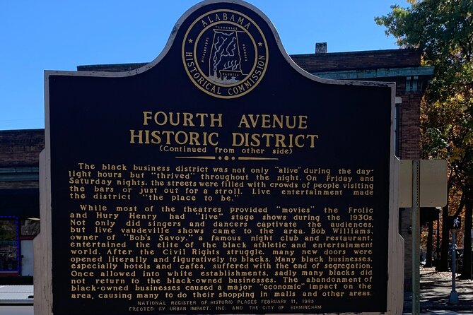 Birmingham Civil Rights Walk of Freedom Smartphone Audio App Tour - How the GPS app works on the street