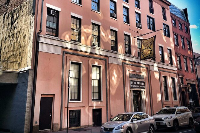 Boho Greenwich Village: A Self-Guided Audio Tour - Hangman’s Elm and the darker stories of the Village