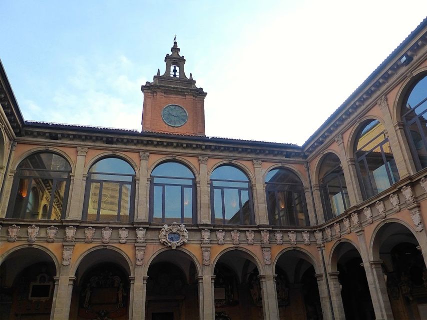 Bologna: Audio-Guided Archiginnasio Visit with Food Tasting - Key points to know before you book