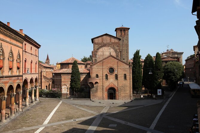 Bologna's Ancient and Recent History: A Self-Guided Audio Tour - Neptune’s Fountain and Piazza Maggiore