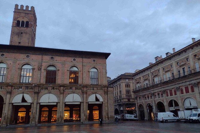 Bologna's Ancient and Recent History: A Self-Guided Audio Tour - San Petronio Basilica and the great sundial