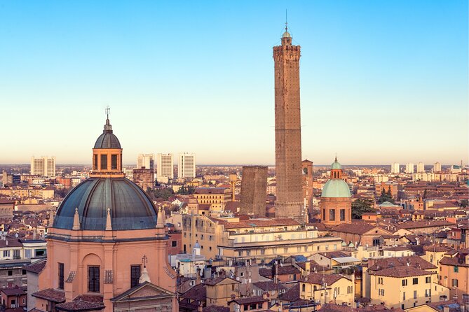 Bologna Scavenger Hunt and Highlights Self Guided Audio Tour - How the Bologna puzzle walk works