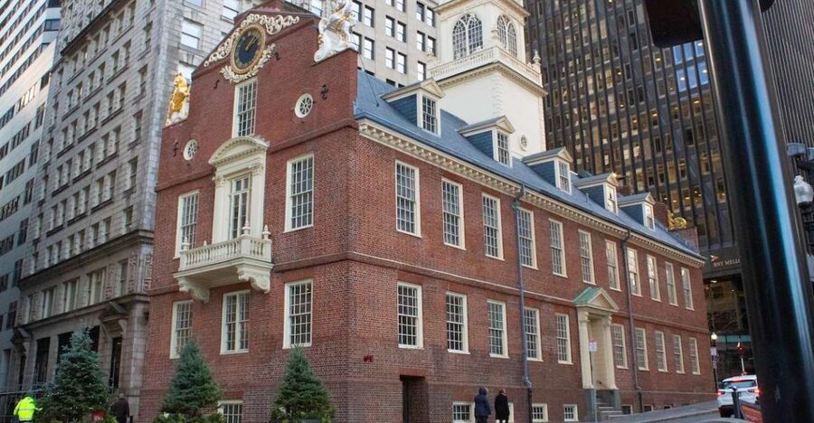 Boston: City History and Highlights Audio App Walking Tour - From Copp’s Hill to Boston’s founding story