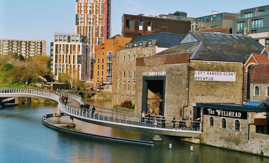 Bristol: Self-Guided Sightseeing Audio Tour - Banksy, Bristol Cathedral, and College Green