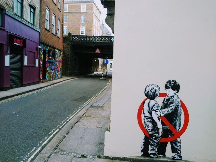 Bristol: Self-Guided Sightseeing Audio Tour - Castle Park and Bristol’s earliest settlement