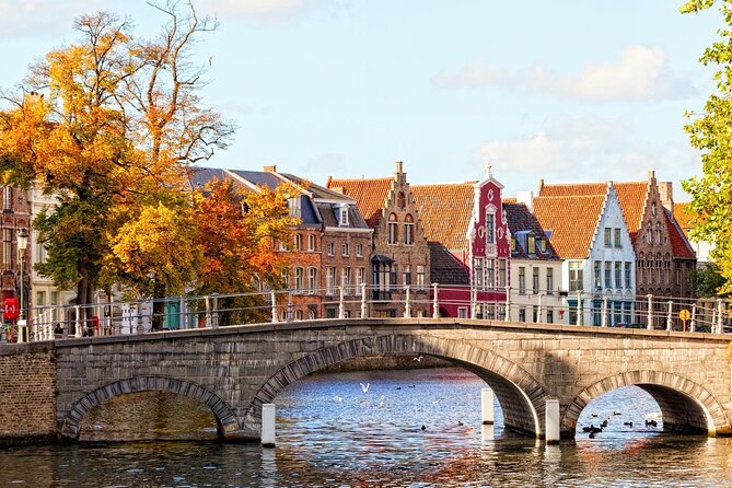 Bruges: City Walk with Audio Guide in 7 Languages on your Phone - Starting in Bruges’ historic center