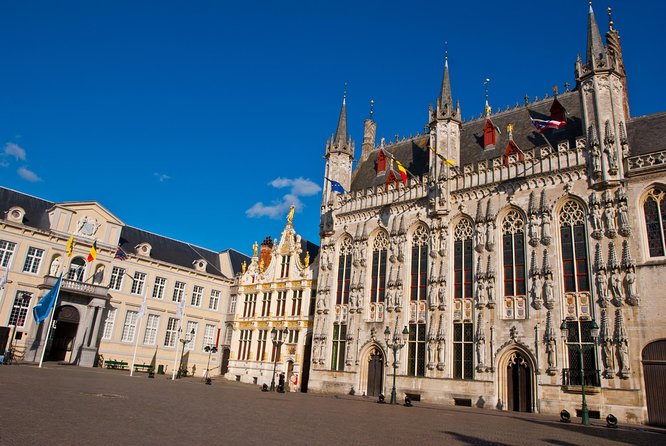 Bruges Guided or Audio Trip with Canal Cruise Option from Paris - The Béguinage and Minnewater Lake