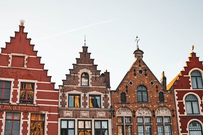 Bruges Walking Tour with Audioguide on Your Smartphone - Lake Minnewater and the romantic opening