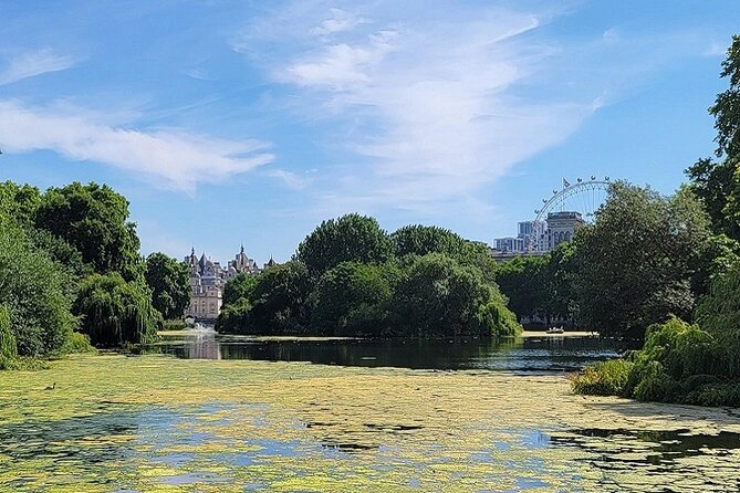 Buckingham Palace: Walking Tour with Entry & Audio Guide - The Mall and Clarence House