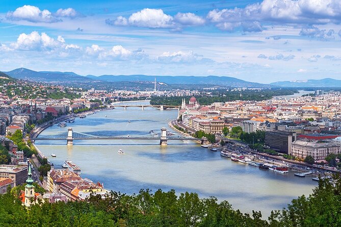 Budapest Danube 1 Hour Sunset or Night Cruise with Audio Guide - Five things to know before boarding