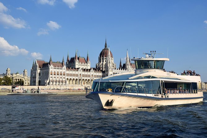 Budapest Danube Cruise with Drink, Audio Guide, Margaret Island - Why a Danube cruise works so well in Budapest
