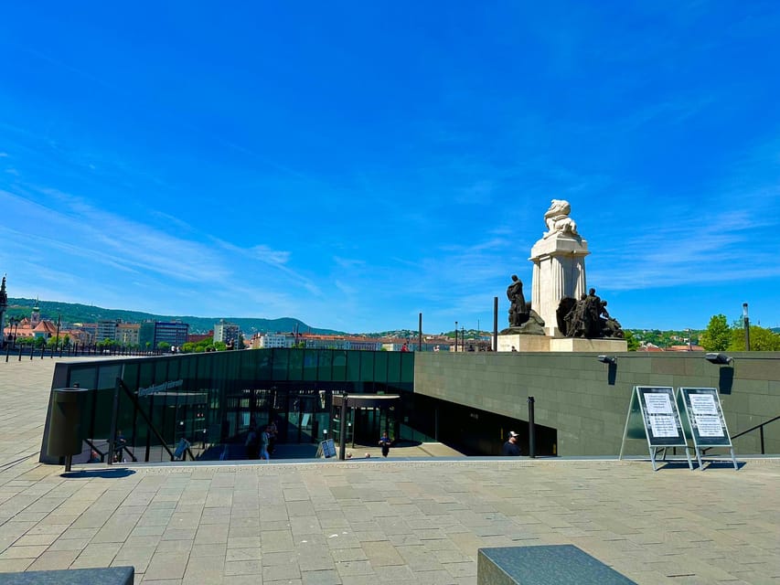 Budapest: Parliament Building Entry Ticket and Audio Guide - How good is the audio guide?