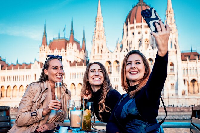 Budapest River Cruise with 1 Free Tokaj Frizzante and Audio Guide - Day cruise or evening cruise?
