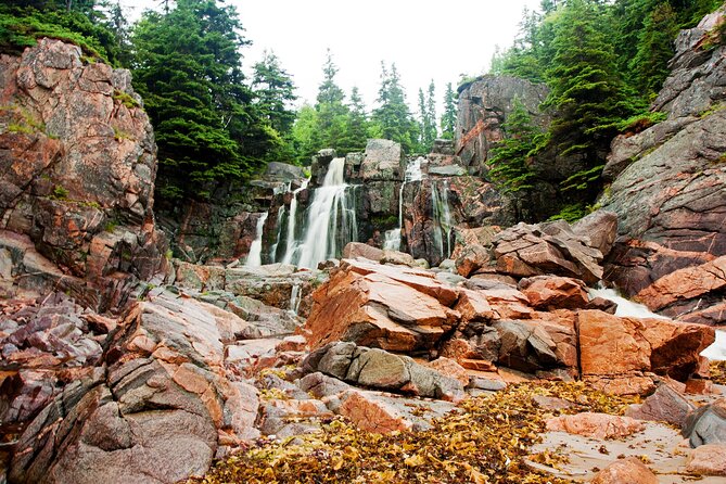 Cabot Trail: a Smartphone Audio Driving Tour - Ingonish, beaches, and the highland park