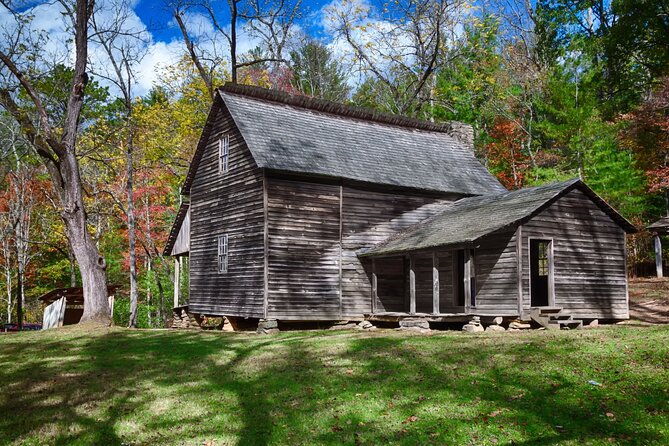 Cades Cove Sightseeing Self-Guided Driving Audio Tour - Why the self-guided format works here
