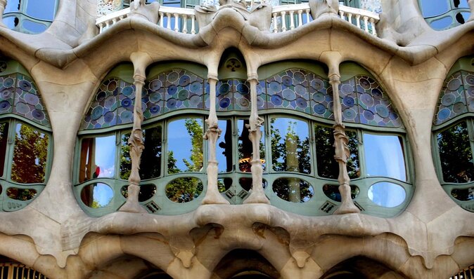 Casa Batllo Admission Ticket with Intelligent Audio Guide - Key points to know before you book
