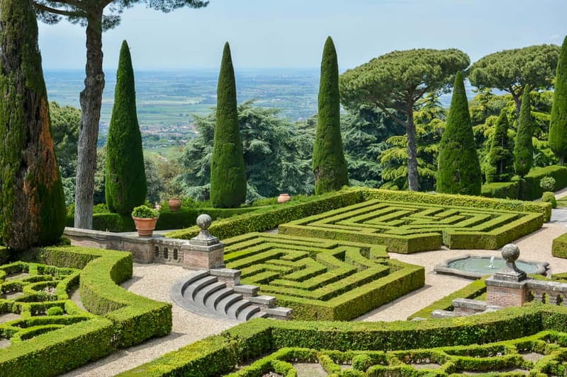 Castel Gandolfo: Papal Palace Entry Ticket and Audio Guide - The terrace view toward Rome