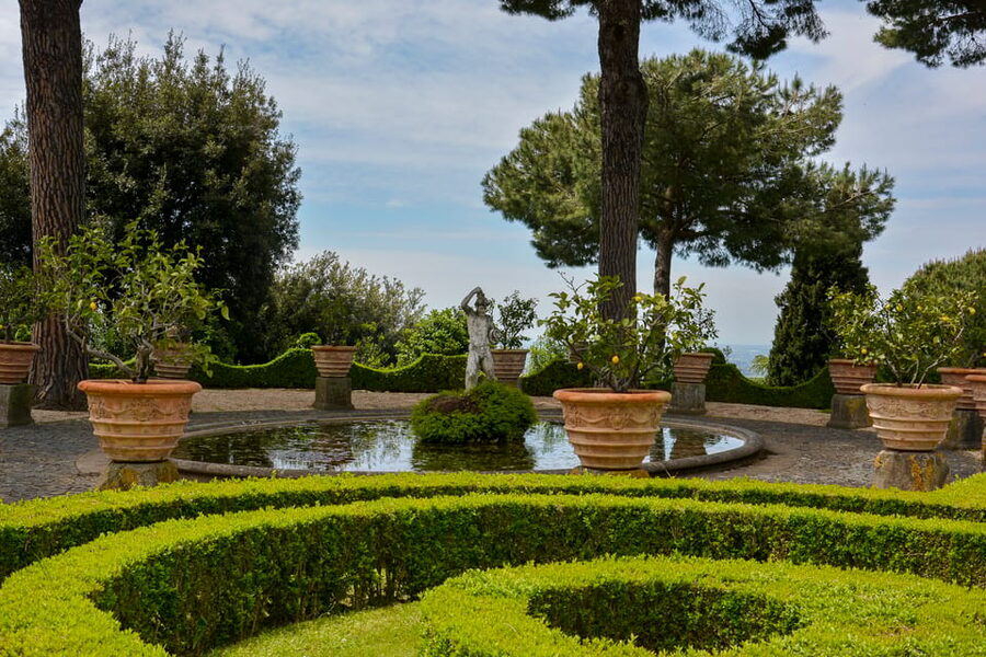 Castel Gandolfo: Papal Palace Entry Ticket and Audio Guide - What the audio guide adds, and where it falls short