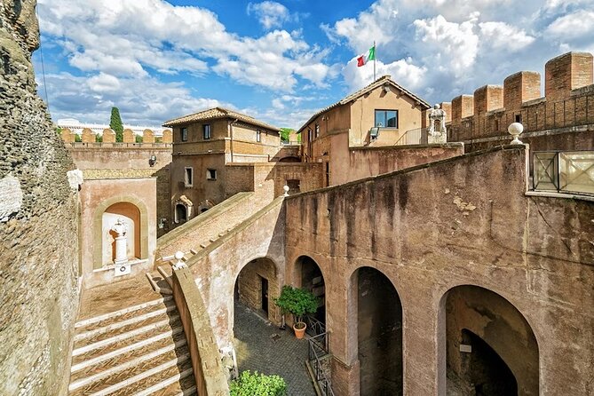 Castel Sant Angelo Audio Guide with Ticket - Starting with Emperor Hadrian’s second-century mausoleum