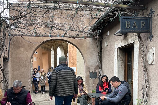Castel Sant’Angelo: Fast Access Ticket and Optional Audio Guide - The audio guide can add value, if your phone cooperates
