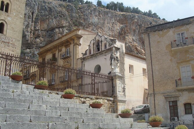 Cefalù Walking Tour with Audio and Written Guide by a Local - Finishing at La Rocca and the castle ruins