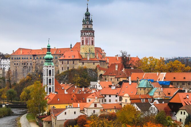 Cesky Krumlov Scavenger Hunt & Highlights Self Guided Audio Tour - What this Český Krumlov activity actually is