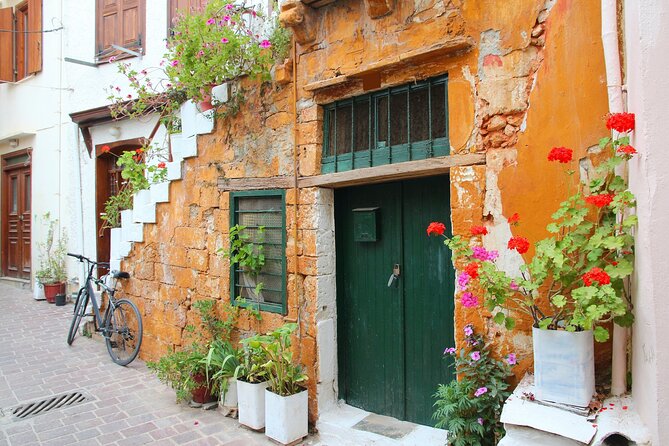 Chania Scavenger Hunt and Highlights Self Guided Audio Tour - Who will enjoy this format most