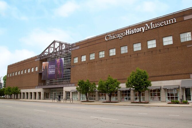 Chicago Self-Guided Audio Tour - The Riverwalk explains Chicago’s engineering gamble