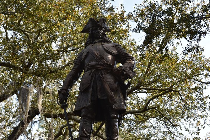 Chippewa Square to Forsyth Park: A Self-Guided Audio Tour of Savannah - Lafayette Square, Andrew Low House, and Girl Scout history