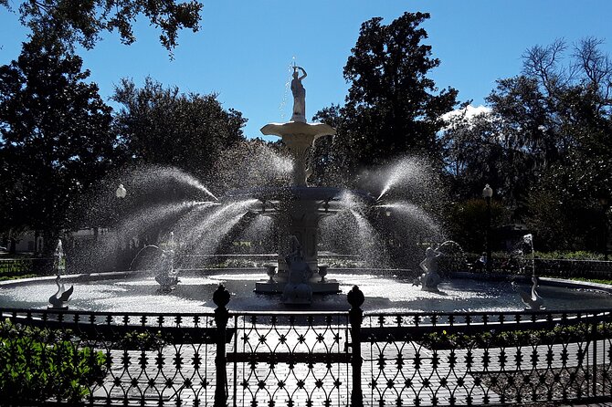 Chippewa Square to Forsyth Park: A Self-Guided Audio Tour of Savannah - Monterey Square, Alex Raskin Antiques, and the Armstrong House