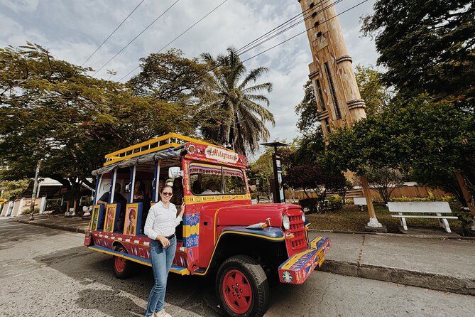 Chiva Private Cultural Tour with Audio Guide in Buga - El Faro and Buga’s first landmarks