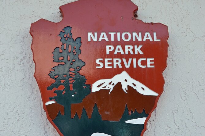 Clingmans Dome Self Guided Walking Audio Tour - The visitor contact station and a useful first pause