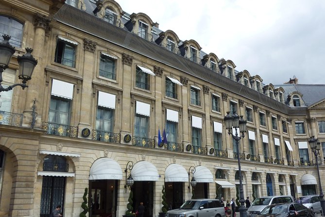 Coco Chanel's Paris: A Self-Guided Audio Tour - Harry’s New York Bar and a Small Language Lesson