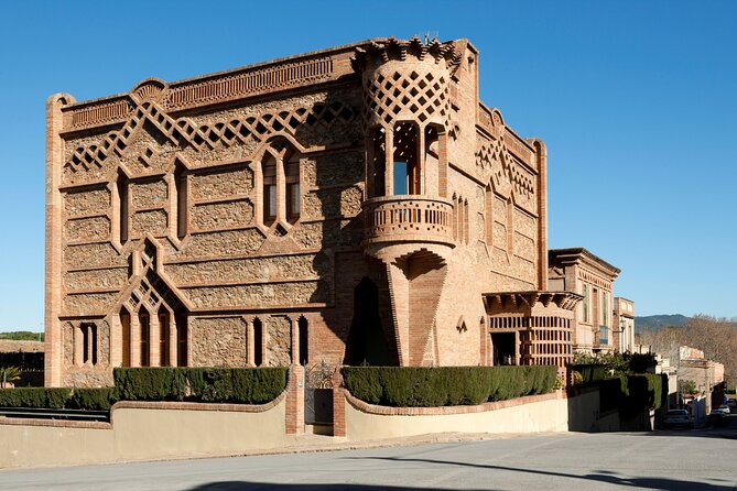 Colonia Guell & Gaudi's Crypt Admission Ticket with Audioguide - Why Colònia Güell is worth the trip from Barcelona