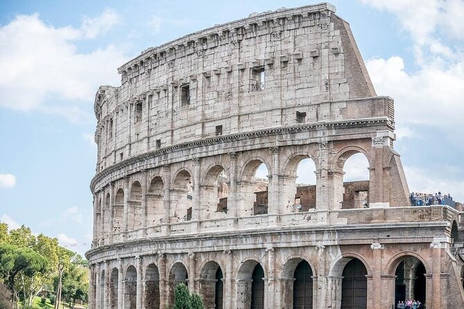 Colosseum Attic with 3rd to 4th and 5th Levels with Audio Guide - Entering the Colosseum and heading upward