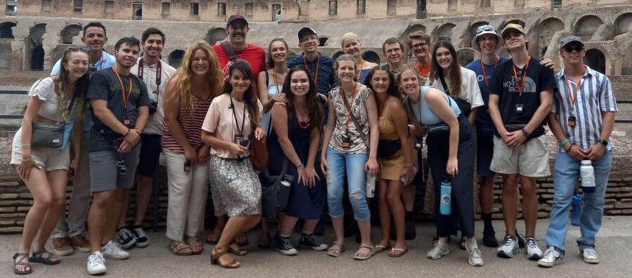Colosseum Express Guided Tour / Forum & Palatine Audioguide - The security queue and what skip-the-line means