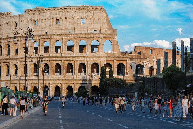 Colosseum Hosted Entry + Audio Guide & Pro Photoshoot (Arena Opt) - What this Colosseum experience really provides