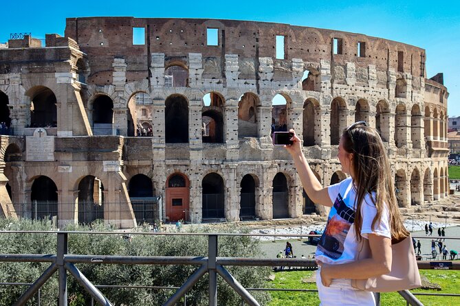 Colosseum Hosted Entry + Audio Guide & Pro Photoshoot (Arena Opt) - The professional photoshoot outside the Colosseum
