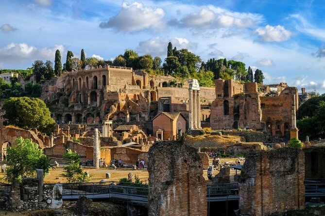 Colosseum, Palatine hill and Roman forum Access with audio guide - Audio guide strengths and weaknesses