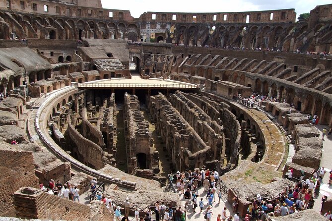 Colosseum, Palatine hill and Roman forum Access with audio guide - Entering the Colosseum at your booked time
