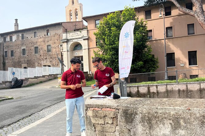 Colosseum, Roman Forum, Palatine Guided Tour or AudioGuide Option - Walking through the Roman Forum