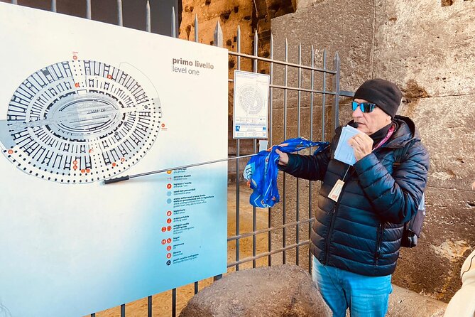Colosseum, Roman Forum, Palatine Guided Tour or AudioGuide Option - Choosing between a guide and an audio app